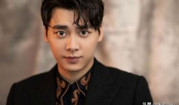 娱乐718吃瓜李易峰,吃瓜群众热议明星隐私边界